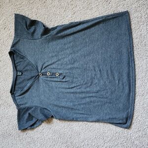 NWOT Cute Gray Shirt!